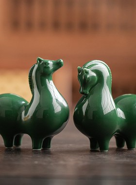 西安唐马创意茶宠摆件可爱生肖小唐马精品茶玩茶桌装饰品书房镇纸