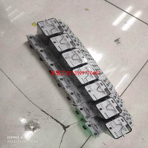 【荣强工控】700-HB33Z24有7个，DC24V,40一个。95新。