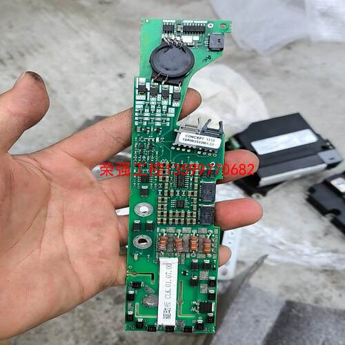 【荣强工控】1SP0635V2M1-33英飞凌驱动板，库存件包好，需要的