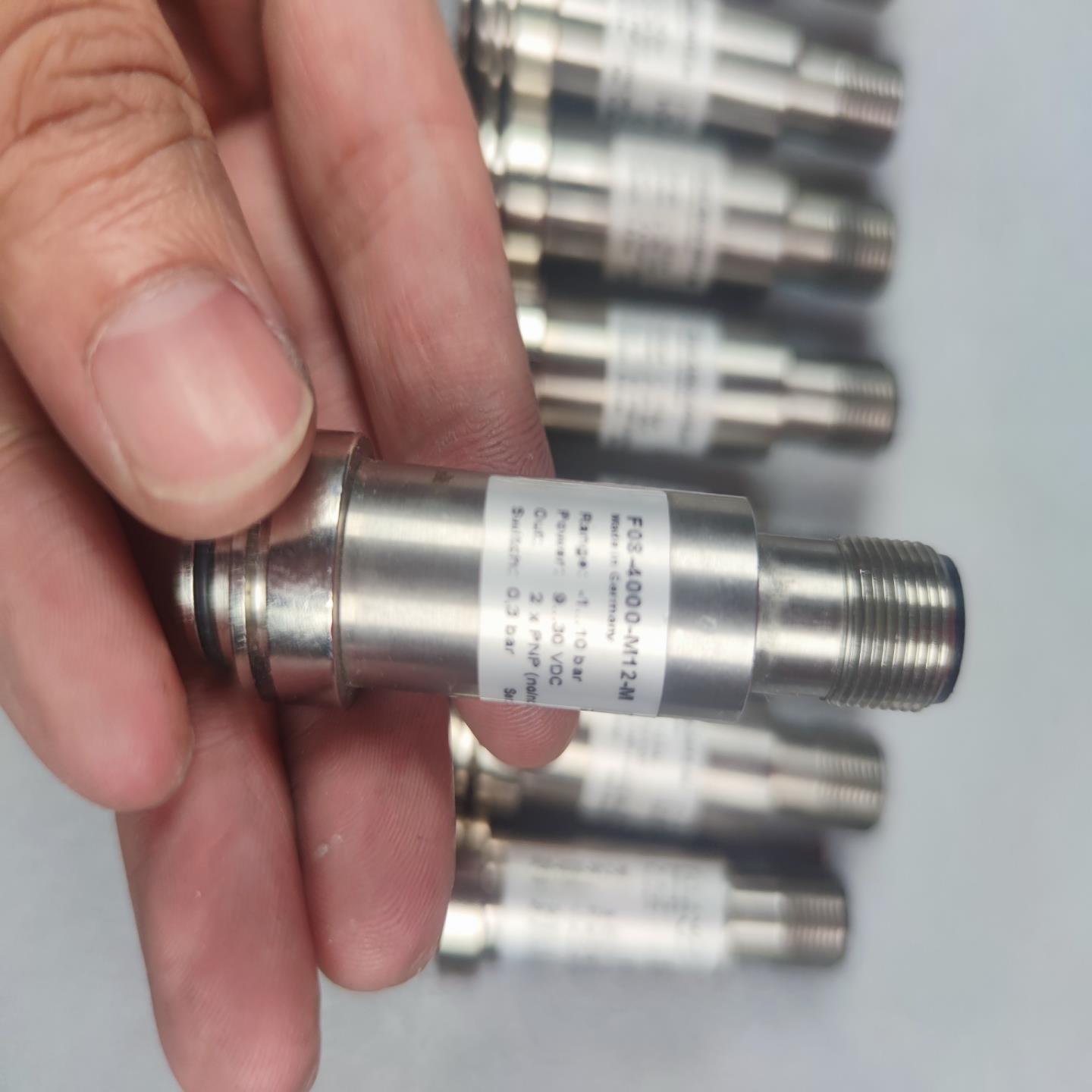 mp  F08-4000-M12-M压力传感器 原装正品实拍