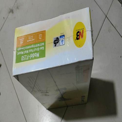 NBF150，17一27寸液晶电视机挂架，，上下升降旋转伸，