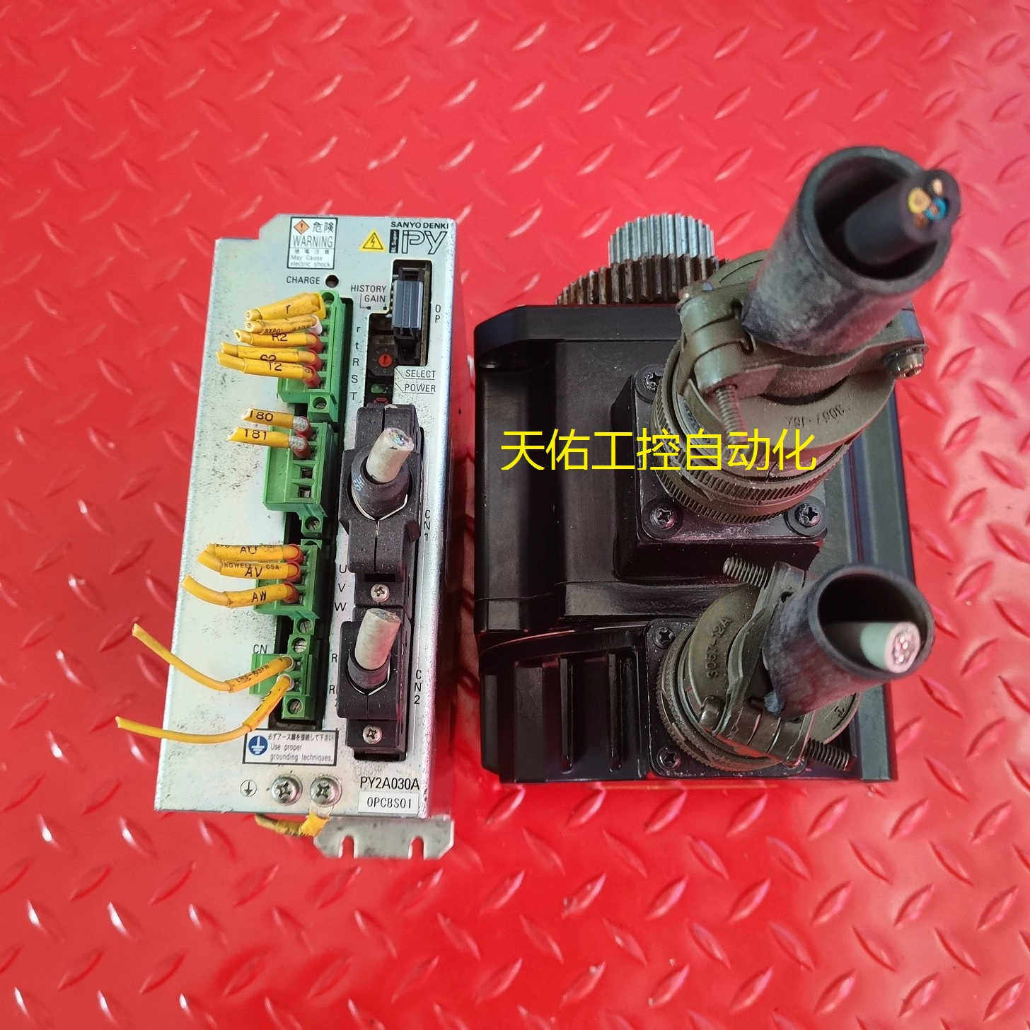 伺服驱动器 PY2A030A0PC8S01 P60B13100BXSAF