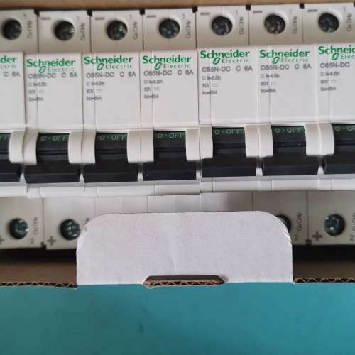 议价iC65N DC 1P C 6A A9N18106微型断路器