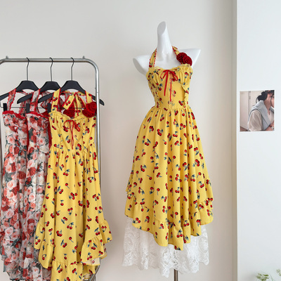 不规则露背显瘦吊带裙+半身裙