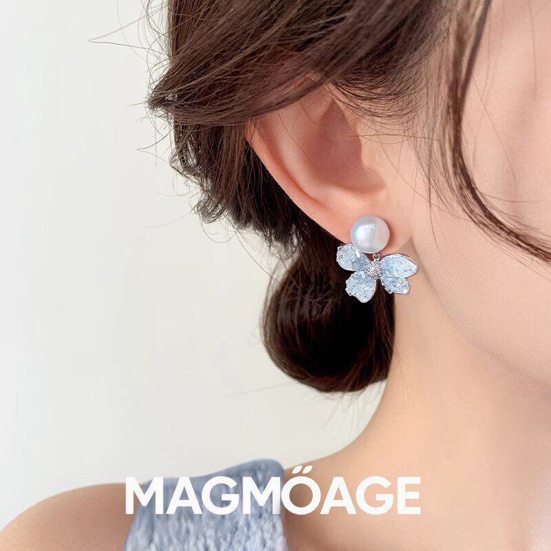 MAGMOAGE水晶蓝色蝴蝶珍珠耳钉