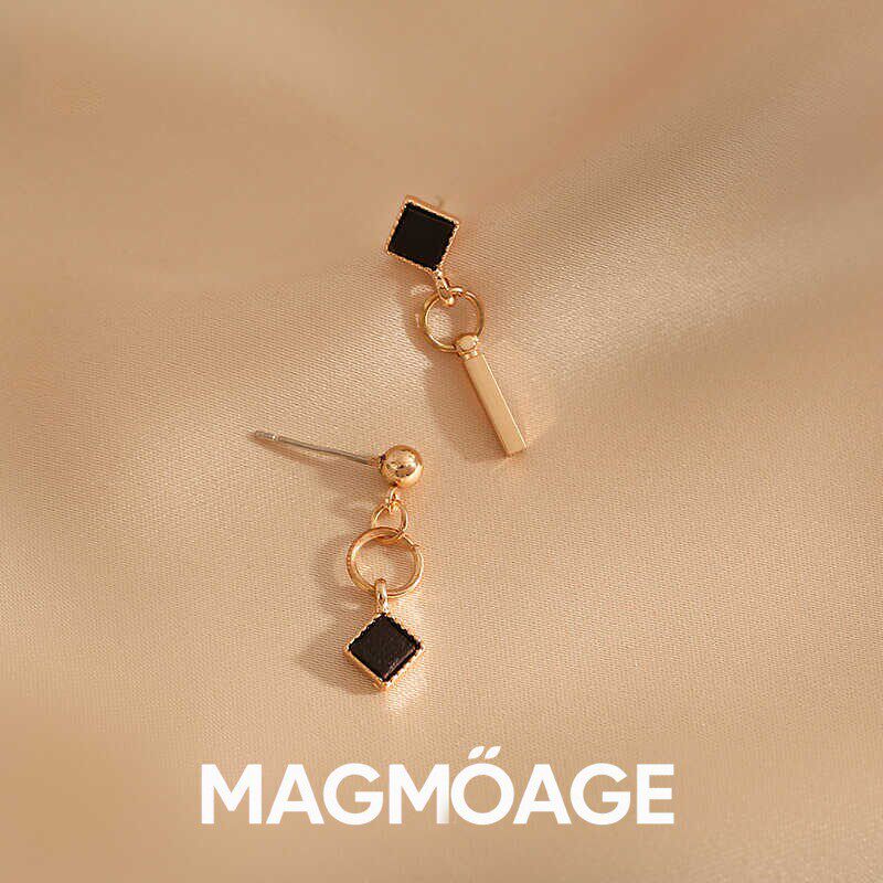 MAGMOAGE不对称长款几何耳环