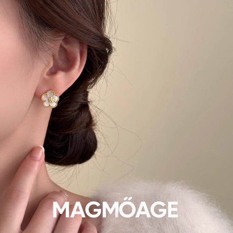 法国设计师MAGMOAGE独特耳钉