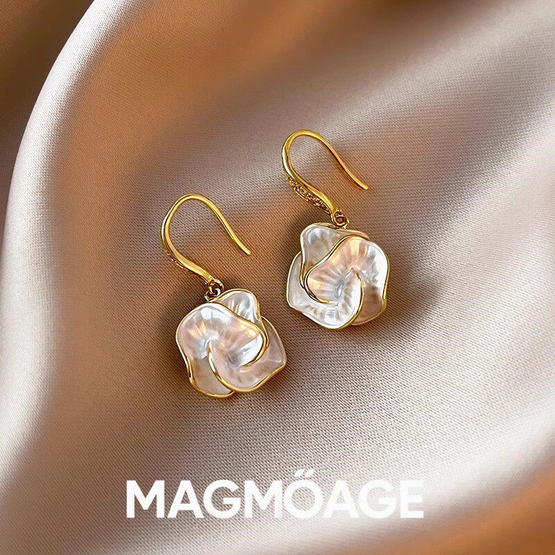 法国设计师MAGMOAGE山茶花耳环