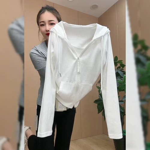 设计感炸街连帽白色假两件