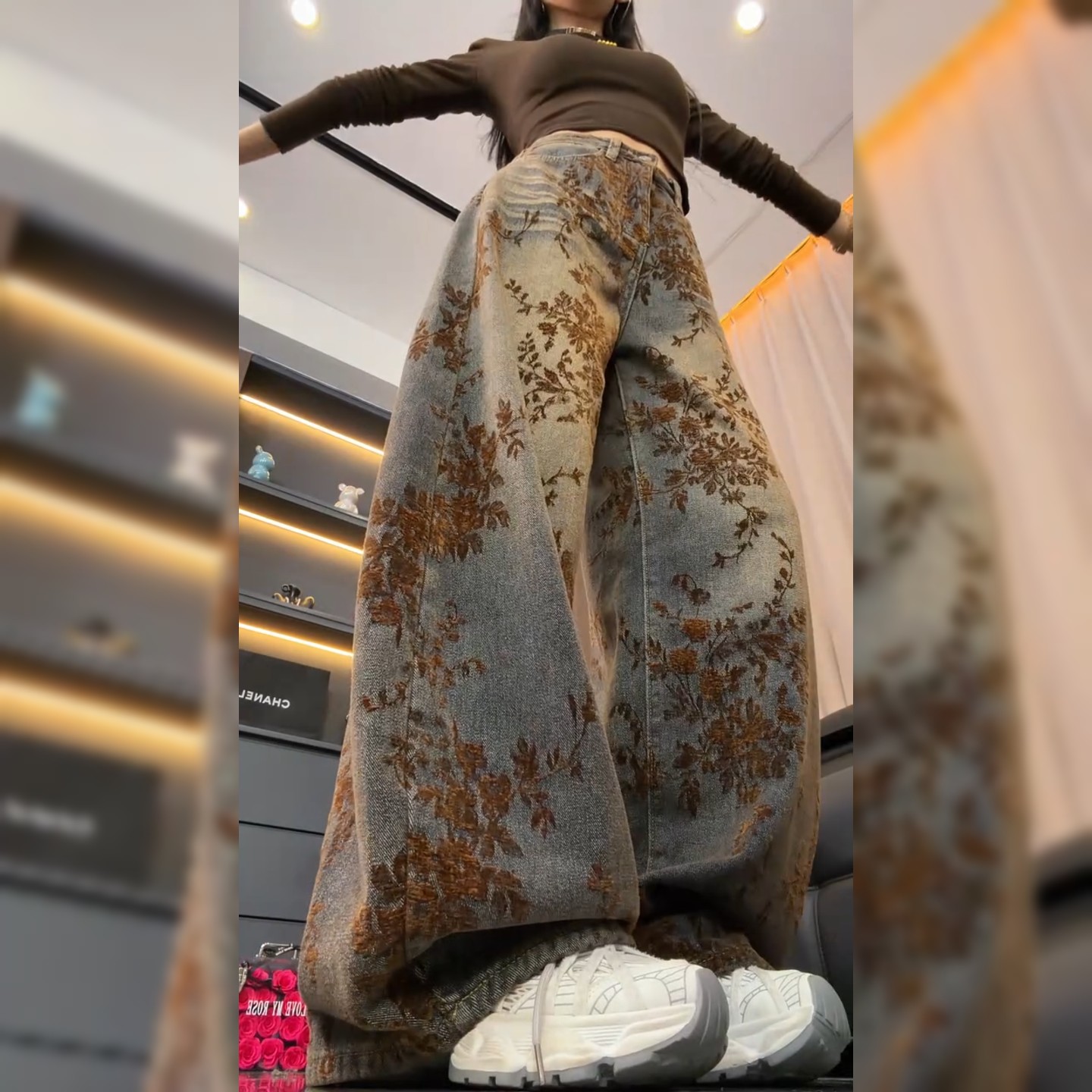 设计感炸街印花植绒牛仔裤欧洲站欧货时尚梨型身材宽松显瘦休闲裤