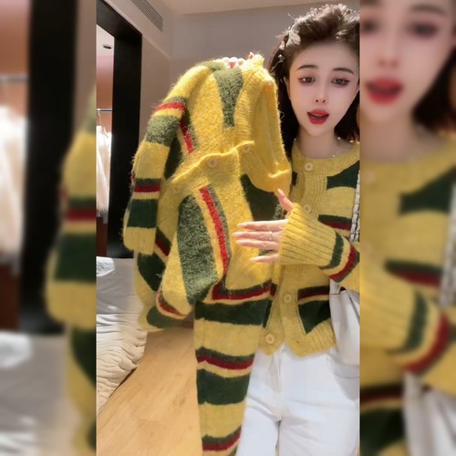高级感慵懒风黄色毛衣外套女