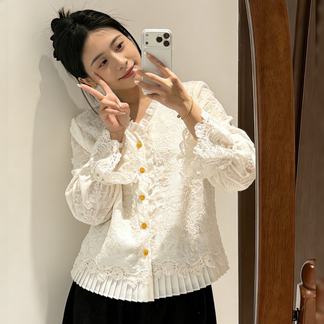 法式复古米白色长袖衬衫女夏季新款别致高级感超好看宽松显瘦衬衣