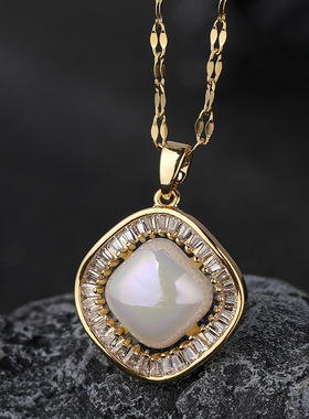 新款日系甜美女士钛钢保色仿和田玉吊坠项链女镶钻锁骨链饰品