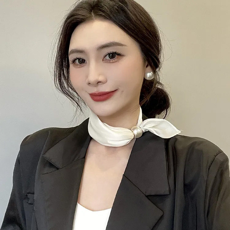 夏季薄款气质百搭磁吸小丝巾图片