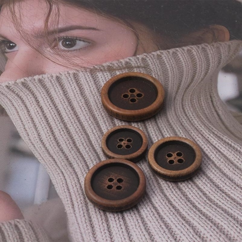 木制纽扣新款复古做旧木头四眼细边扣子大衣毛衣外套百搭装饰木头