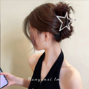 简约高级感五角星抓夹女2025新款y2k辣妹发夹后脑勺鲨鱼夹子头饰