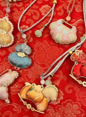 宋锦小马吊坠马年项链国风双面新中式毛衣链国风配饰仿宋锦挂绳