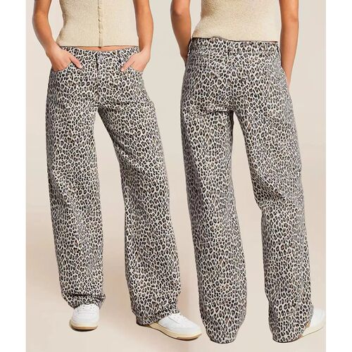 Fall Women's Straight Leg Leopard Print Denim Jeans - Stylis