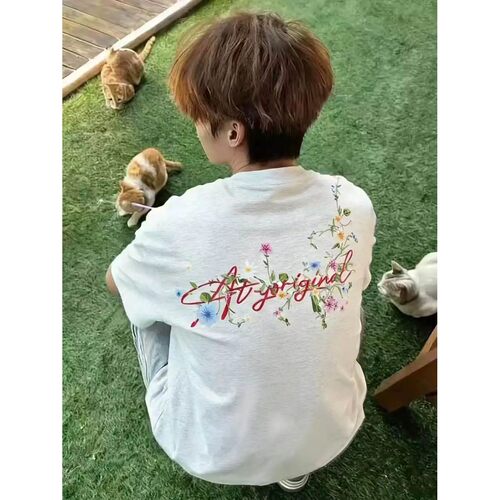 American High Street Letter Floral Embroidery oulder T-irt M