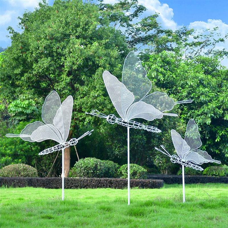 不锈钢镂空发光蝴蝶雕塑户外园林景观公园林草坪铁艺植物装饰摆饰
