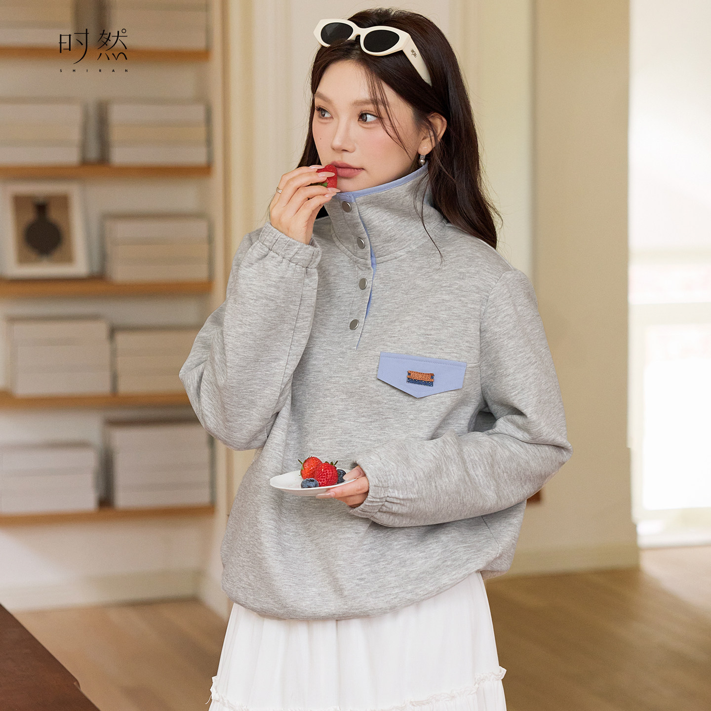 时然大码撞色翻领卫衣微胖mm春季灰色上衣新品宽松韩系百搭女装,女装/女士精品,大码内搭,淘宝优惠券,粉丝福利购,淘宝优惠卷