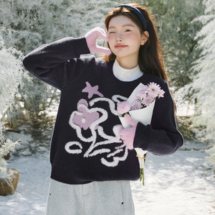 微胖mm秋冬上衣显瘦新款 加厚原创针织衫 藏青花朵毛衣冬季 时然大码