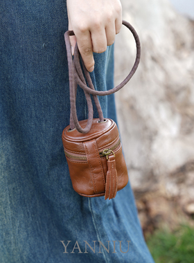 牛皮质感钥匙口红包手串包收纳包单肩斜挎小众文玩复古质感小包女