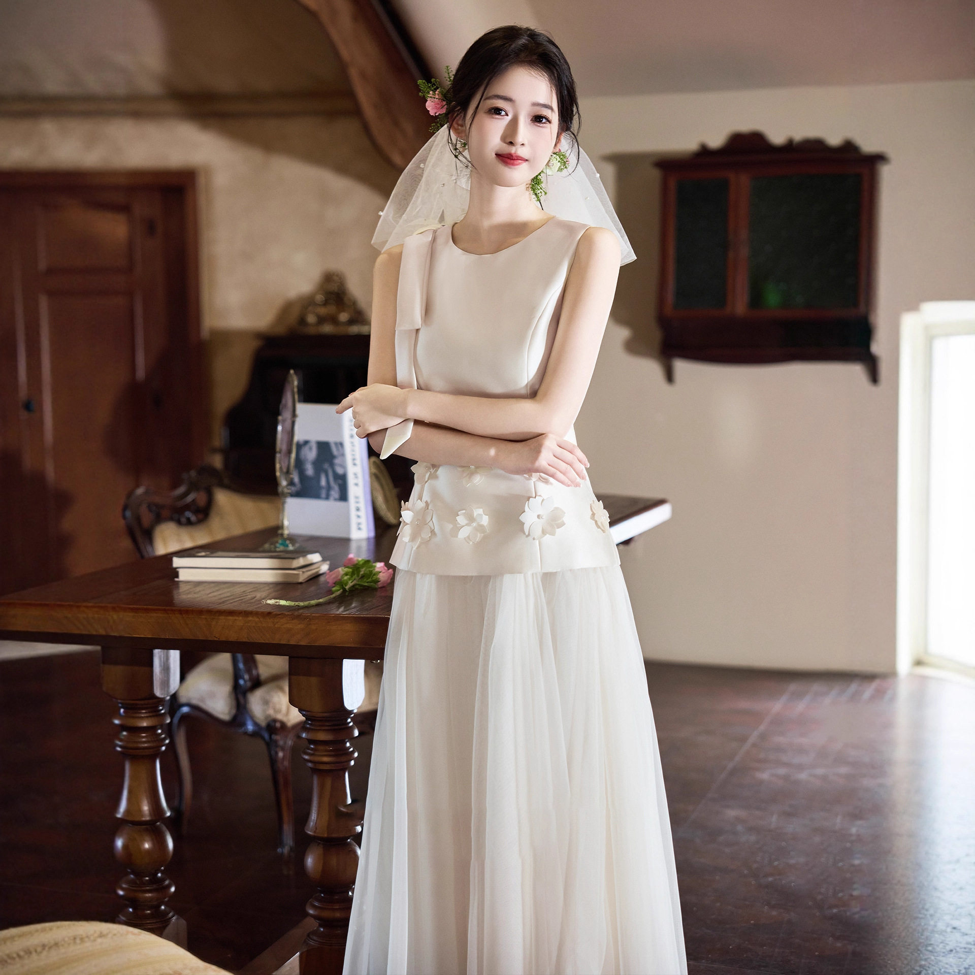 白色订婚礼服小个子高级感领证登记小白裙日常可穿成人礼生日裙子图片