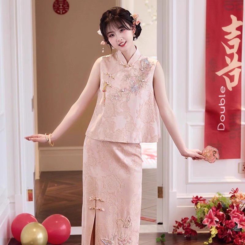 新中式订婚礼服粉色改良旗袍套装显瘦端庄新娘敬酒服回门连衣裙