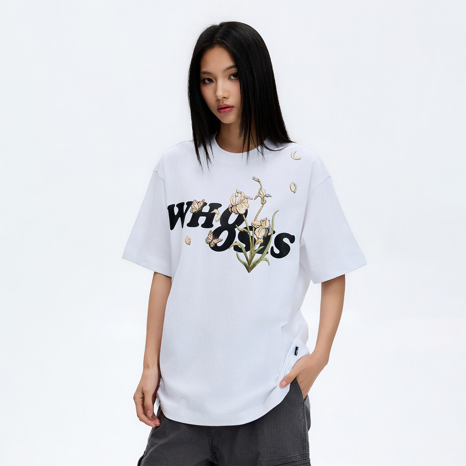 WHOOSIS（不知其名）鸢尾花仿刺绣印花短袖T恤时尚百搭休闲宽松图片