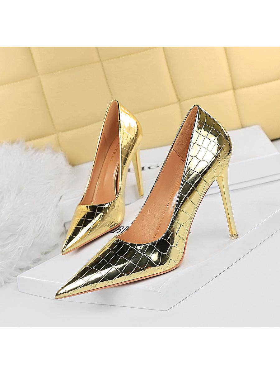 Pointed-Toe Stone Pattern Heels with Metal Detail - Buy from Taobao, China | Shopme Agent