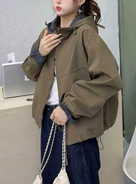 连帽冲锋衣外套女2026年春季新款复古风显瘦宽松百搭休闲夹克上衣