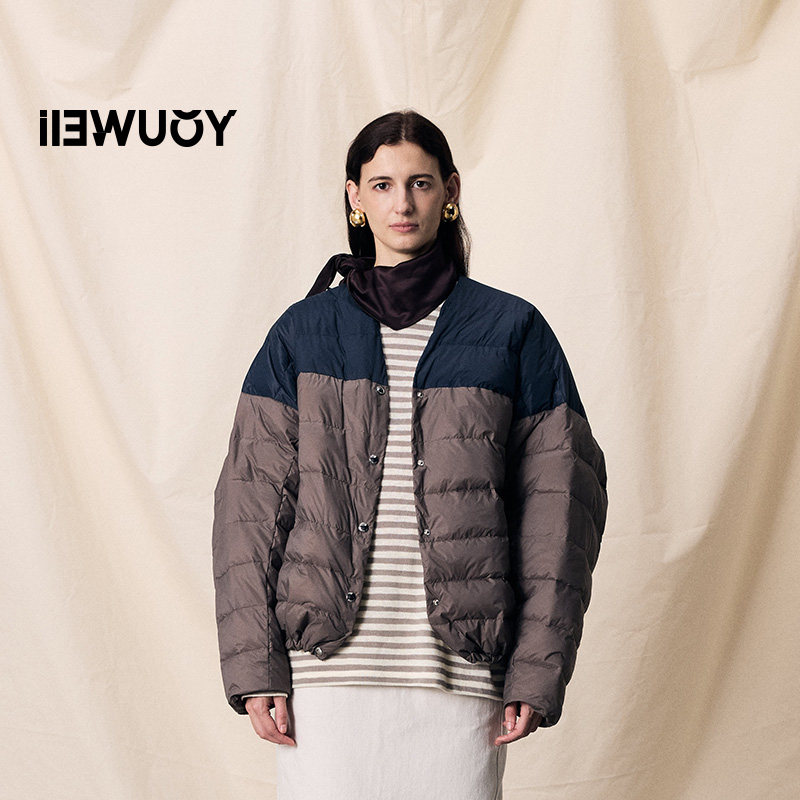 有尾廓形轻薄羽绒服外套