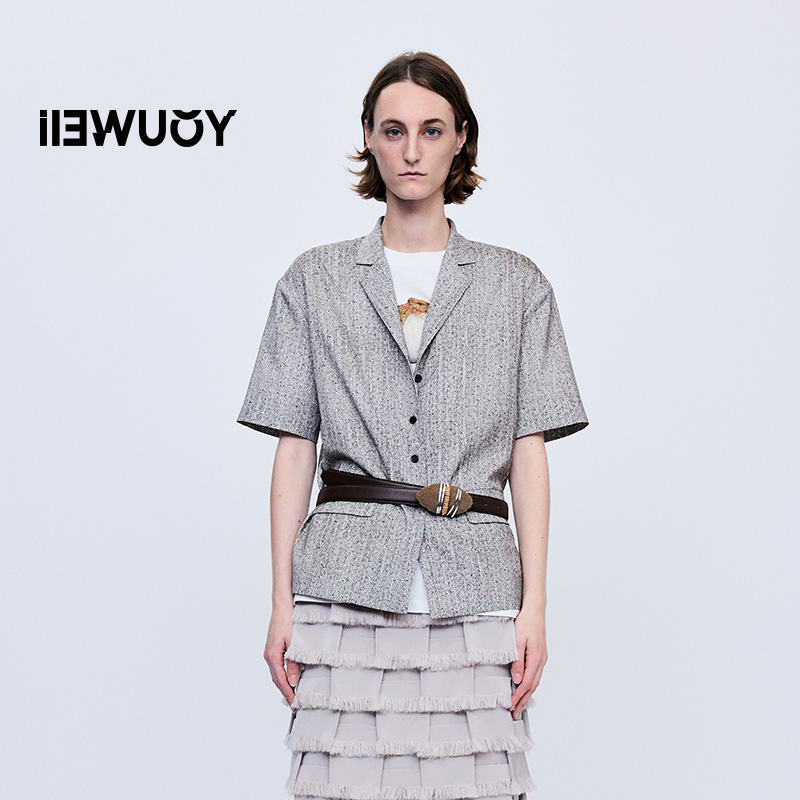 有尾3D定位印人字纹短袖西装