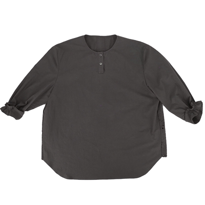 有尾中袖衬衫后腰截短蕾丝绣花