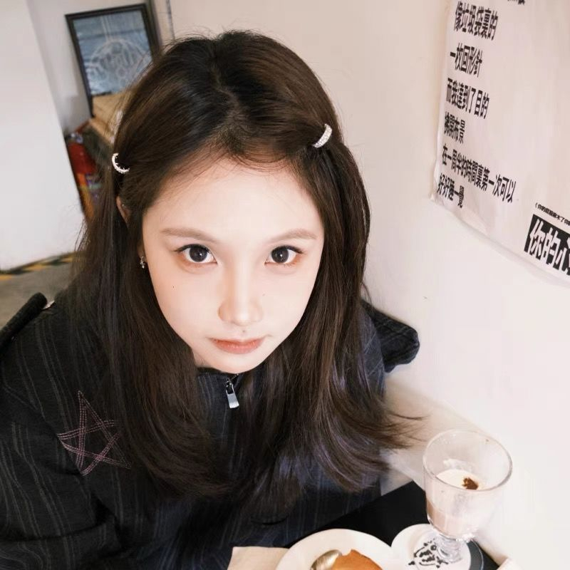 银色金属水钻发扣发夹