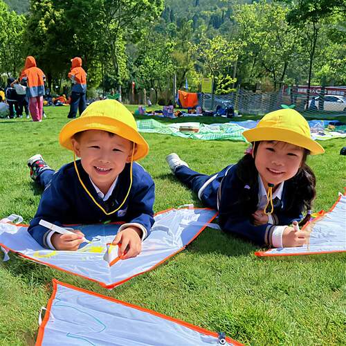 幼儿园环创手绘风筝儿童diy手工涂鸦填色纸鸢小朋友互动开学环创