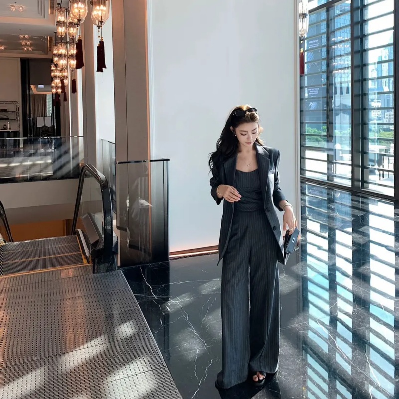 【赠送运费险】西装外套吊带裤子