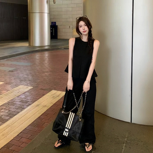 今年流行的漂亮套装女夏季新款小个子时尚休闲无袖背心上衣阔腿裤