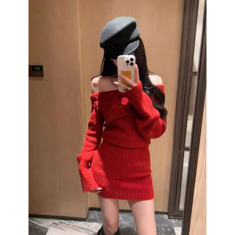 圣诞穿搭温柔感红色针织连衣短裙