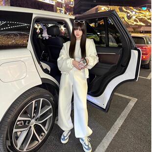 开春穿搭一整套韩系通勤极简风慵懒感连帽外套显瘦休闲裤时尚套装