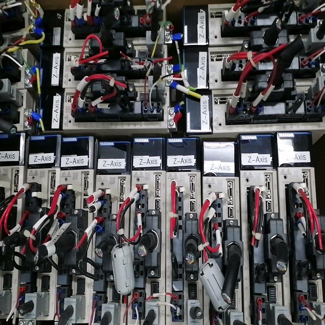 现货安川驱动器SGD7S-2R8A00A002功能议价