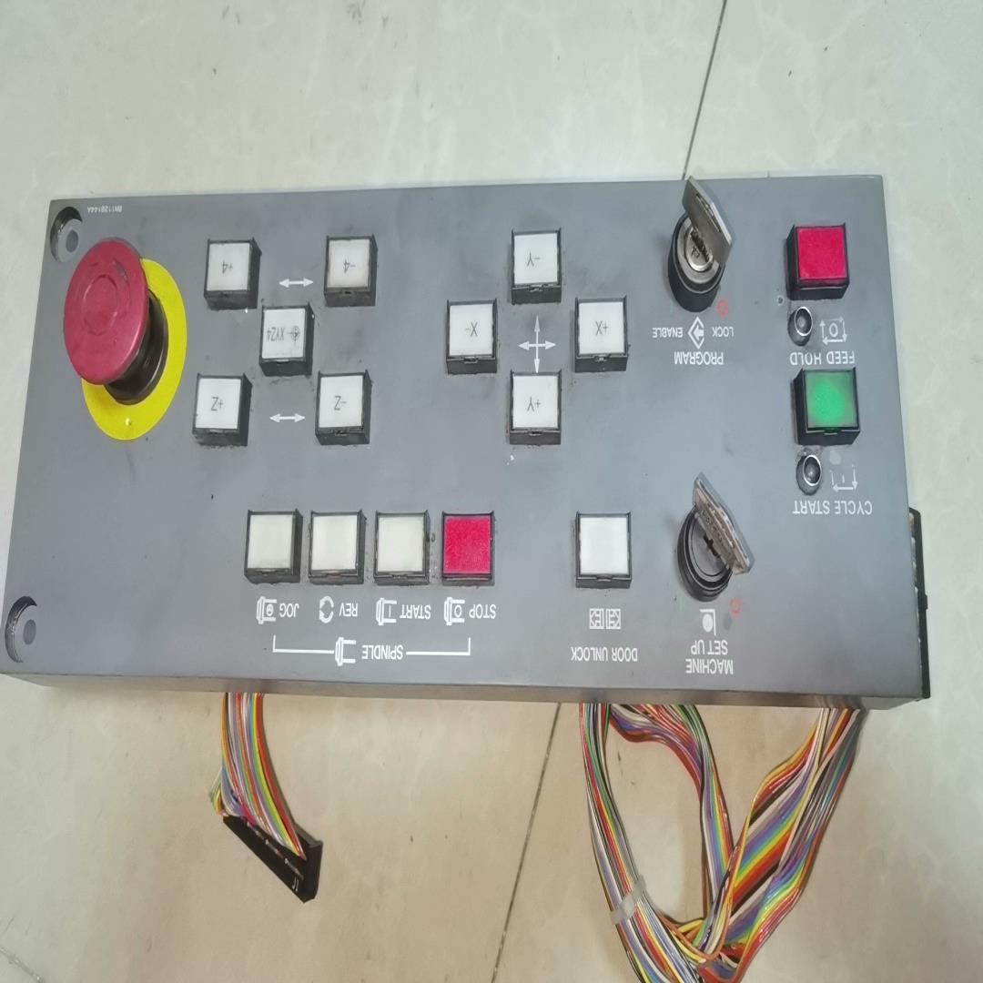 （设备配件） 马扎板  4-克按键BN634E YZ11B 3QY904