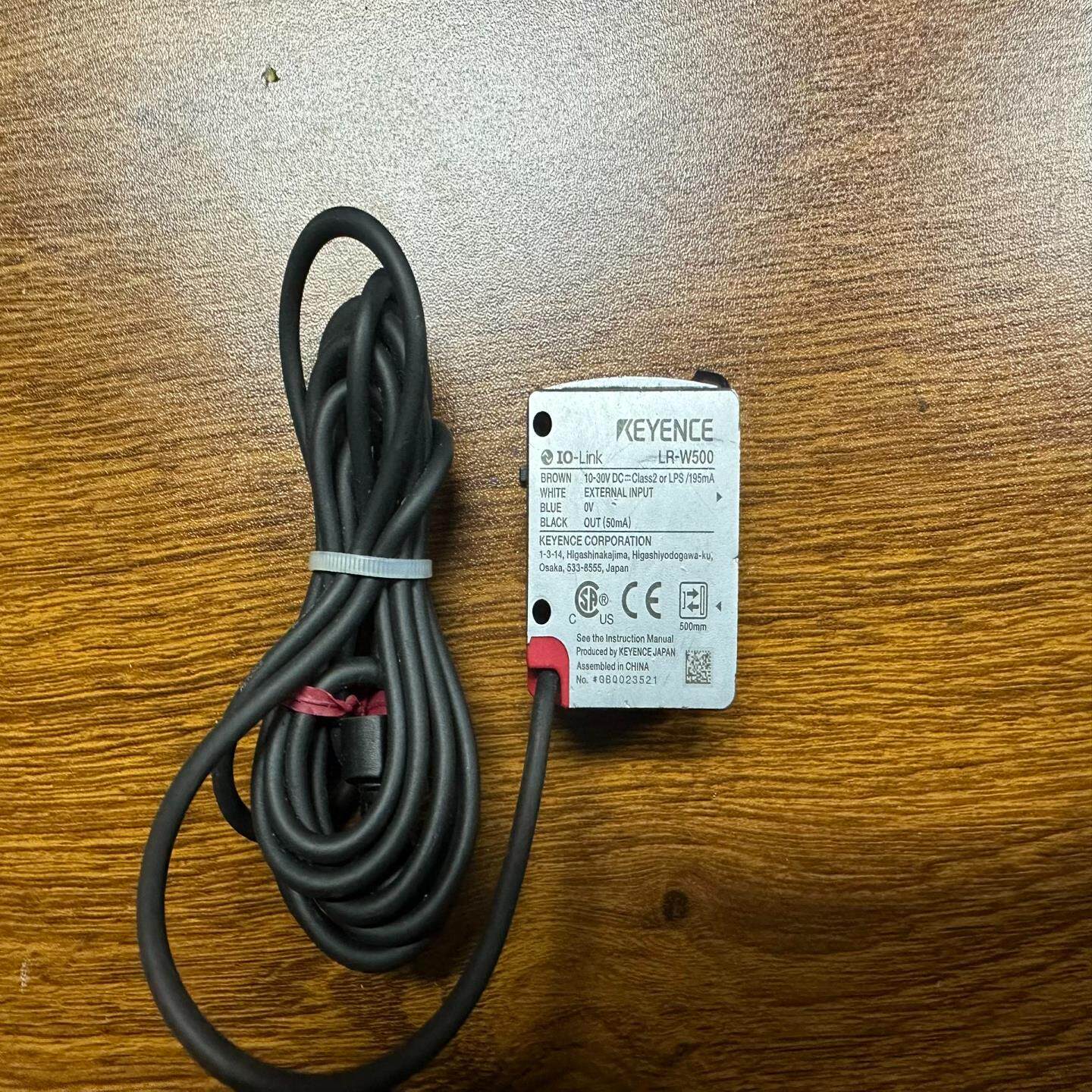 基恩士颜色传感器LR-W500 原装 功能正常 有点痕迹