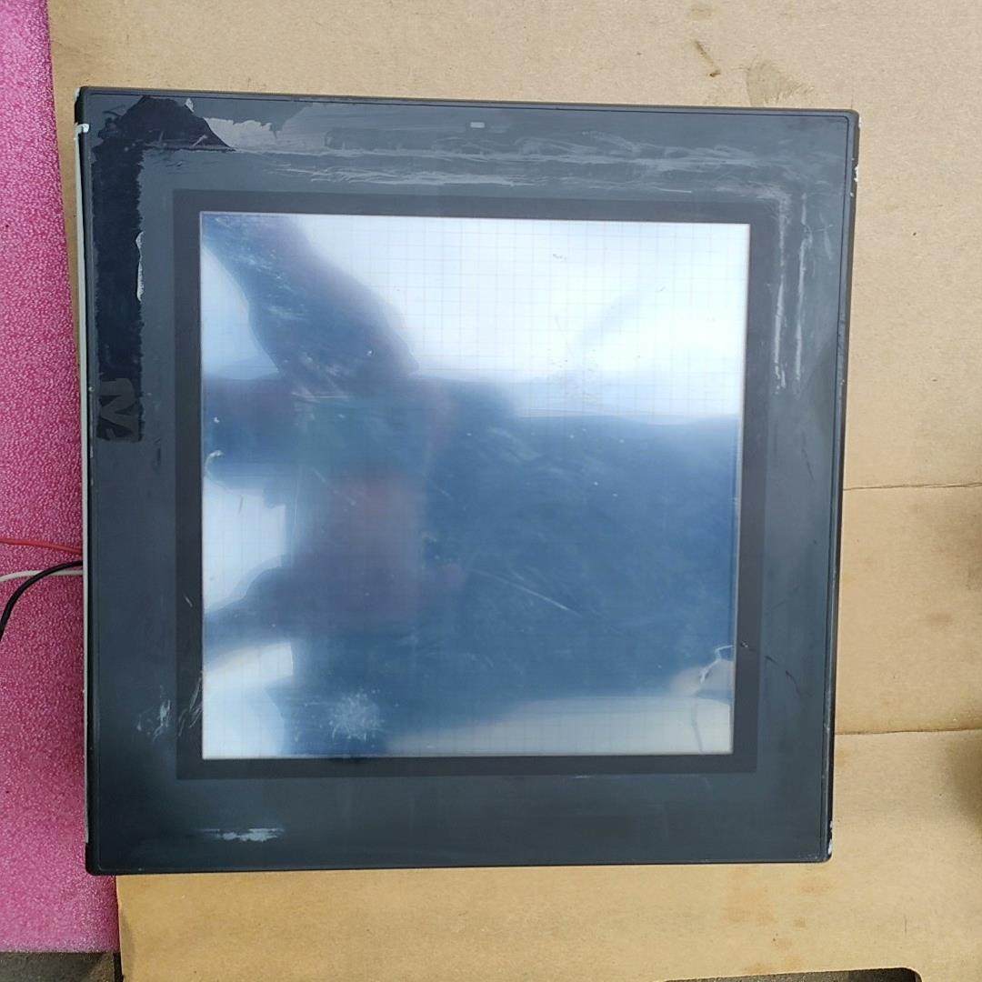 基恩士触摸屏 VT2-10TB 成色如图~议价