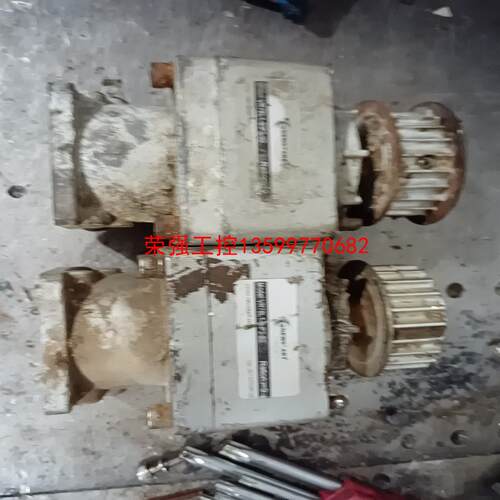 【荣强工控】拆机两台行星减速机型号VR78L1-9-P2-S2配400瓦