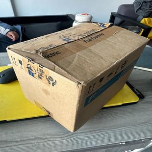 如图有 4c成色型号样式 富士全新变频器 frn3.7c1s