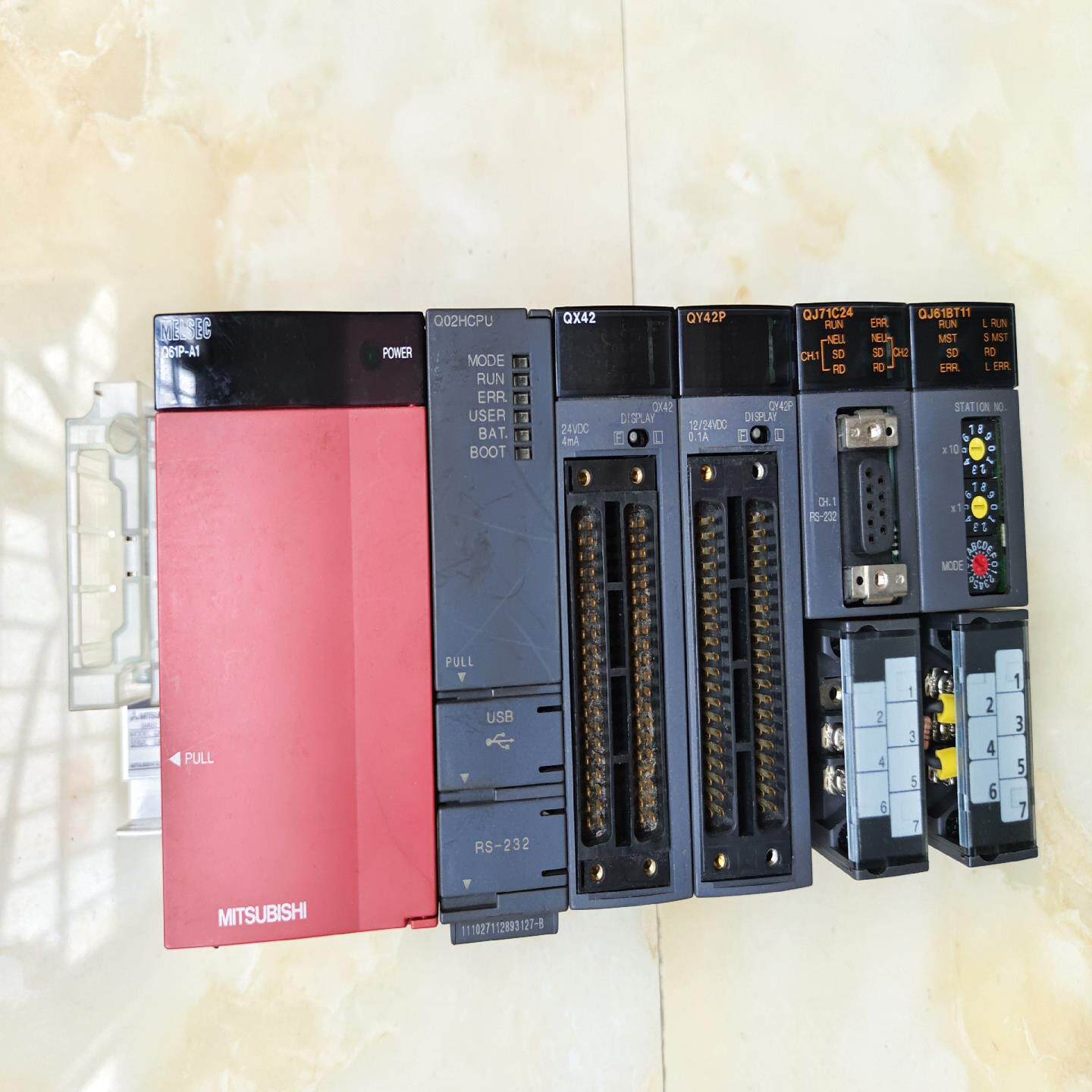 Mitsubishi三菱plc一组，Q02HCPU 模块，