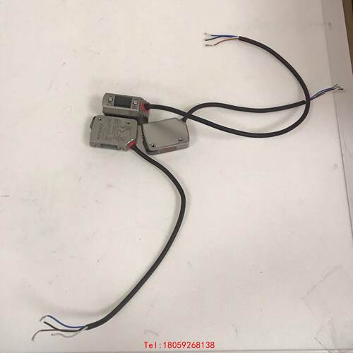 【非标价】激光位移传感器 LR-ZB250AN 基恩士KEYENCE