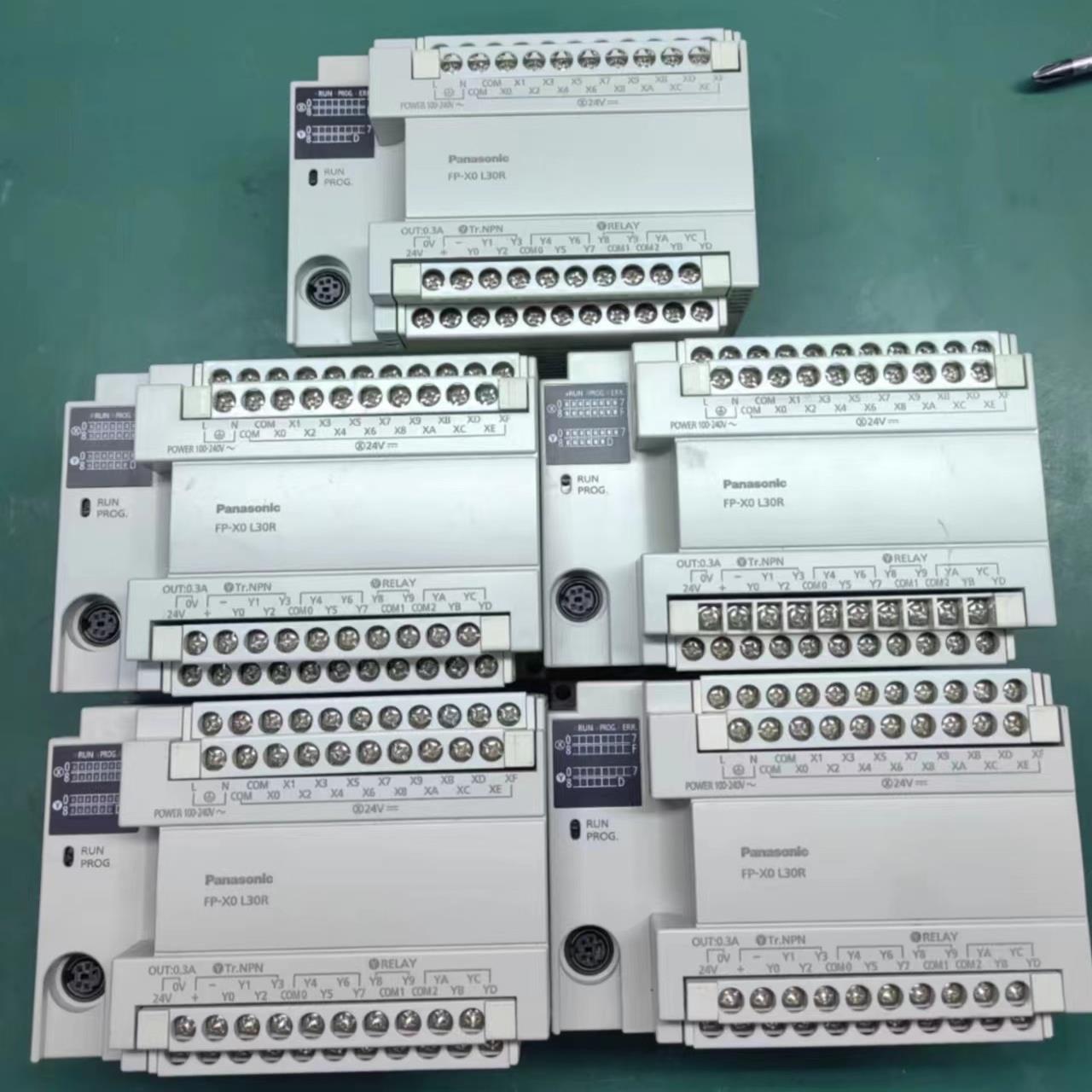 plc  AFPX0L30R-F，现货7台，成色如图